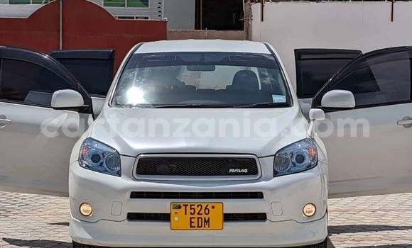 Buy Used Toyota RAV4 White Car in Dar es Salaam in Dar es Salaam Buy Used Toyota RAV4 White Car in Dar es Salaam in Dar es Salaam