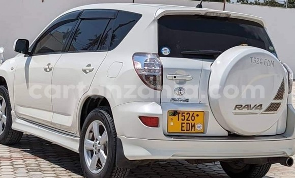 Buy Used Toyota RAV4 White Car in Dar es Salaam in Dar es Salaam Buy Used Toyota RAV4 White Car in Dar es Salaam in Dar es Salaam