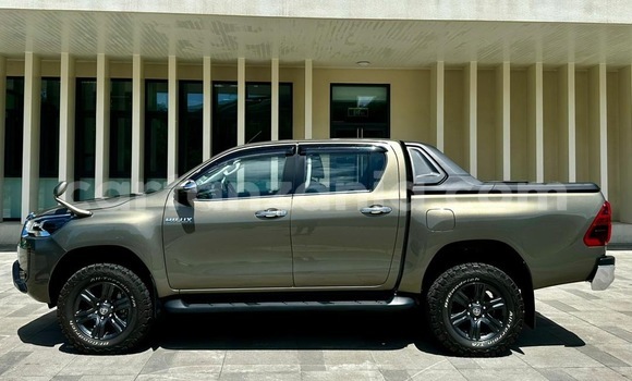 Nunua Imported Toyota Hilux Brown Gari ndani ya Dar es Salaam nchini Dar es Salaam Nunua Imported Toyota Hilux Brown Gari ndani ya Dar es Salaam nchini Dar es Salaam