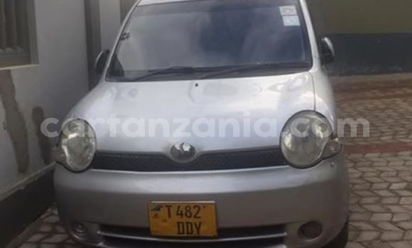 Buy Used Toyota Sienta Silver Car in Dar es Salaam in Dar es Salaam Buy Used Toyota Sienta Silver Car in Dar es Salaam in Dar es Salaam
