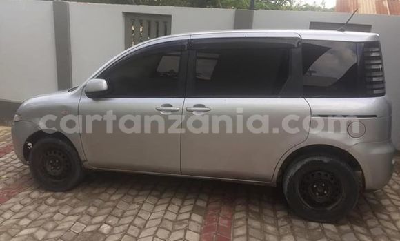 Buy Used Toyota Sienta Silver Car in Dar es Salaam in Dar es Salaam Buy Used Toyota Sienta Silver Car in Dar es Salaam in Dar es Salaam