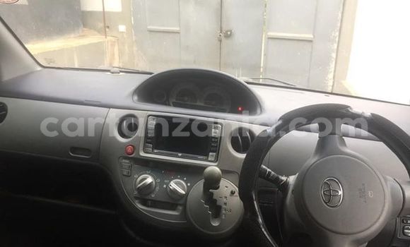 Buy Used Toyota Sienta Silver Car in Dar es Salaam in Dar es Salaam Buy Used Toyota Sienta Silver Car in Dar es Salaam in Dar es Salaam