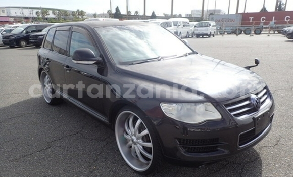 Nunua Imported Volkswagen Touareg Nyeusi Gari ndani ya Dar es Salaam nchini Dar es Salaam Nunua Imported Volkswagen Touareg Nyeusi Gari ndani ya Dar es Salaam nchini Dar es Salaam