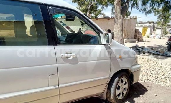 Buy Used Toyota Noah White Car in Dodoma in Dodoma Buy Used Toyota Noah White Car in Dodoma in Dodoma