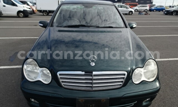 Buy Import Mercedes-Benz C180 coupe Green Car in Dar es Salaam in Dar es Salaam