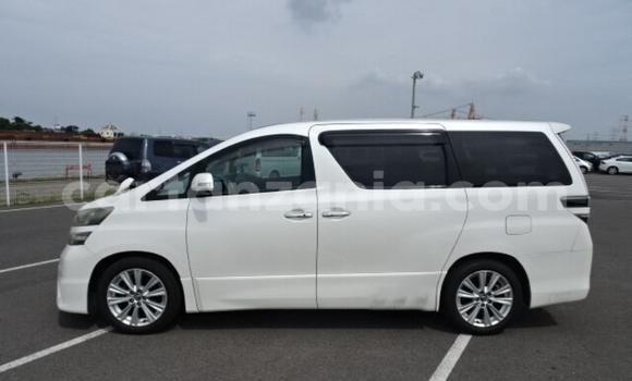 Buy Import Toyota Vellfire Other Car in Dar es Salaam in Dar es Salaam Buy Import Toyota Vellfire Other Car in Dar es Salaam in Dar es Salaam
