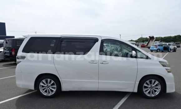 Buy Import Toyota Vellfire Other Car in Dar es Salaam in Dar es Salaam Buy Import Toyota Vellfire Other Car in Dar es Salaam in Dar es Salaam