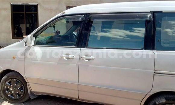 Buy Used Toyota Noah White Car in Dodoma in Dodoma Buy Used Toyota Noah White Car in Dodoma in Dodoma