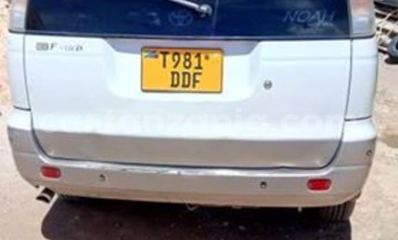 Buy Used Toyota Noah White Car in Dodoma in Dodoma Buy Used Toyota Noah White Car in Dodoma in Dodoma