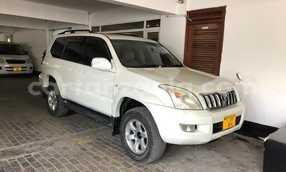 Buy Used Toyota Land Cruiser Prado White Car in Dodoma in Dodoma Buy Used Toyota Land Cruiser Prado White Car in Dodoma in Dodoma