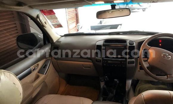 Buy Used Toyota Land Cruiser Prado White Car in Dodoma in Dodoma Buy Used Toyota Land Cruiser Prado White Car in Dodoma in Dodoma