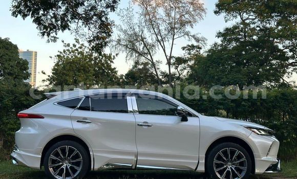 Buy Used Toyota Harrier White Car in Dar es Salaam in Dar es Salaam Buy Used Toyota Harrier White Car in Dar es Salaam in Dar es Salaam