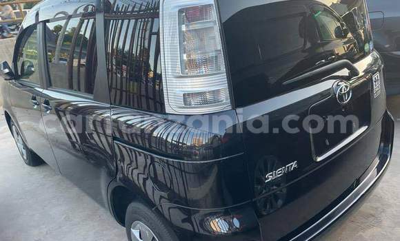 Buy Used Toyota Sienta Black Car in Dar es Salaam in Dar es Salaam Buy Used Toyota Sienta Black Car in Dar es Salaam in Dar es Salaam