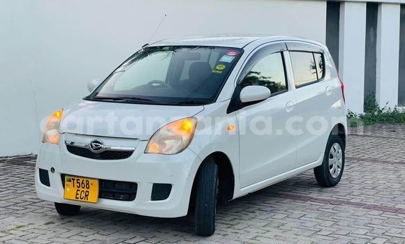 Nunua Ilio tumika Daihatsu Mira Nyeupe Gari ndani ya Dar es Salaam nchini Dar es Salaam Nunua Ilio tumika Daihatsu Mira Nyeupe Gari ndani ya Dar es Salaam nchini Dar es Salaam