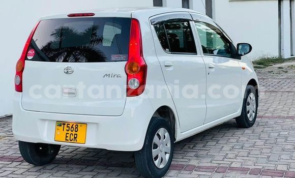Nunua Ilio tumika Daihatsu Mira Nyeupe Gari ndani ya Dar es Salaam nchini Dar es Salaam Nunua Ilio tumika Daihatsu Mira Nyeupe Gari ndani ya Dar es Salaam nchini Dar es Salaam