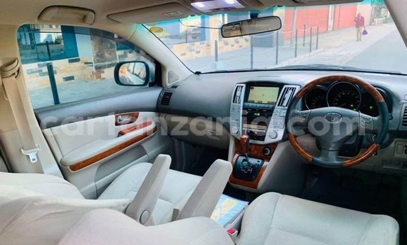 Nunua Ilio tumika Toyota Harrier Nyeupe Gari ndani ya Dar es Salaam nchini Dar es Salaam Nunua Ilio tumika Toyota Harrier Nyeupe Gari ndani ya Dar es Salaam nchini Dar es Salaam