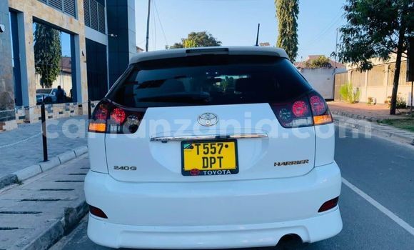Nunua Ilio tumika Toyota Harrier Nyeupe Gari ndani ya Dar es Salaam nchini Dar es Salaam Nunua Ilio tumika Toyota Harrier Nyeupe Gari ndani ya Dar es Salaam nchini Dar es Salaam