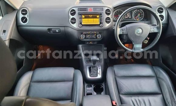 Buy Used Volkswagen Tiguan White Car in Dar es Salaam in Dar es Salaam