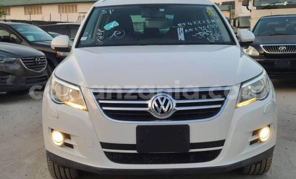 Buy Used Volkswagen Tiguan White Car in Dar es Salaam in Dar es Salaam Buy Used Volkswagen Tiguan White Car in Dar es Salaam in Dar es Salaam
