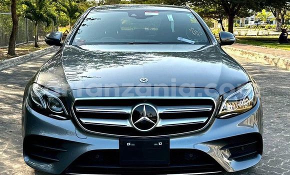 Buy Used Mercedes‒Benz E–Class Black Car in Dar es Salaam in Dar es Salaam