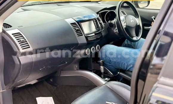 Buy New Mitsubishi Outlander Black Car in Dar es Salaam in Dar es Salaam Buy New Mitsubishi Outlander Black Car in Dar es Salaam in Dar es Salaam