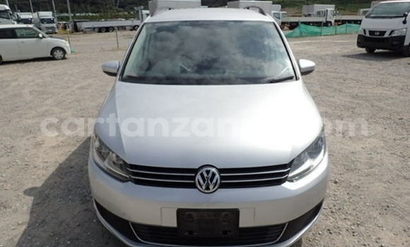 Buy Import Volkswagen Touran Silver Car in Dar es Salaam in Dar es Salaam