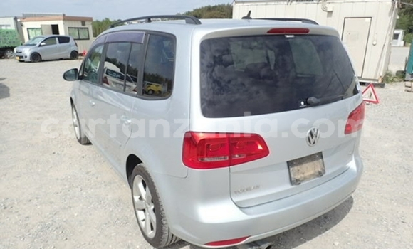 Buy Import Volkswagen Touran Silver Car in Dar es Salaam in Dar es Salaam Buy Import Volkswagen Touran Silver Car in Dar es Salaam in Dar es Salaam