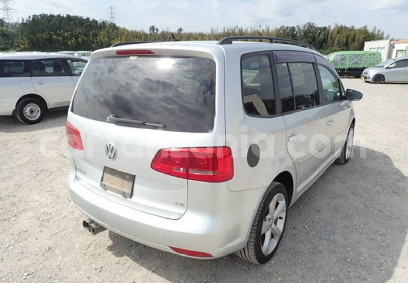 Big with watermark volkswagen touran dar es salaam dar es salaam 19522