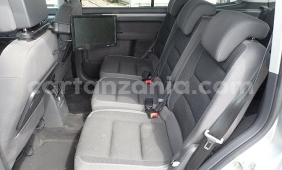 Buy Import Volkswagen Touran Silver Car in Dar es Salaam in Dar es Salaam Buy Import Volkswagen Touran Silver Car in Dar es Salaam in Dar es Salaam