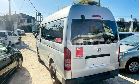 Buy New Toyota Hiace Silver Car in Dar es Salaam in Dar es Salaam Buy New Toyota Hiace Silver Car in Dar es Salaam in Dar es Salaam