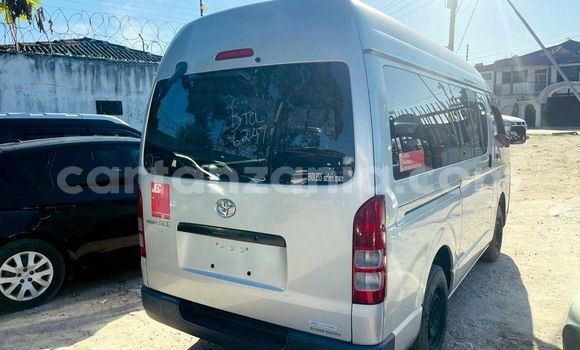 Buy New Toyota Hiace Silver Car in Dar es Salaam in Dar es Salaam Buy New Toyota Hiace Silver Car in Dar es Salaam in Dar es Salaam