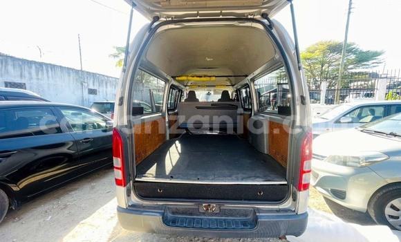 Buy New Toyota Hiace Silver Car in Dar es Salaam in Dar es Salaam Buy New Toyota Hiace Silver Car in Dar es Salaam in Dar es Salaam