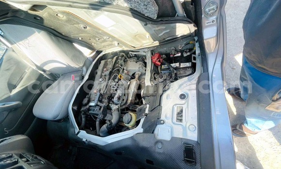 Buy New Toyota Hiace Silver Car in Dar es Salaam in Dar es Salaam Buy New Toyota Hiace Silver Car in Dar es Salaam in Dar es Salaam