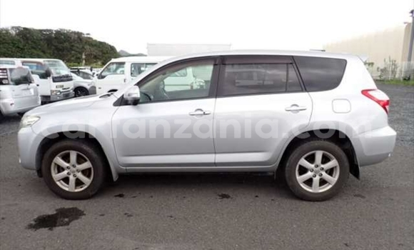 Buy Import Toyota Vanguard Silver Car in Dar es Salaam in Dar es Salaam Buy Import Toyota Vanguard Silver Car in Dar es Salaam in Dar es Salaam