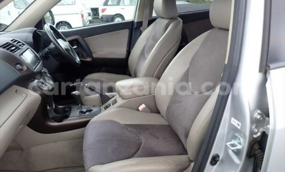 Buy Import Toyota Vanguard Silver Car in Dar es Salaam in Dar es Salaam Buy Import Toyota Vanguard Silver Car in Dar es Salaam in Dar es Salaam