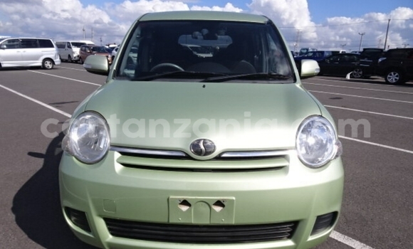Buy Import Toyota Sienta Green Car in Dar es Salaam in Dar es Salaam