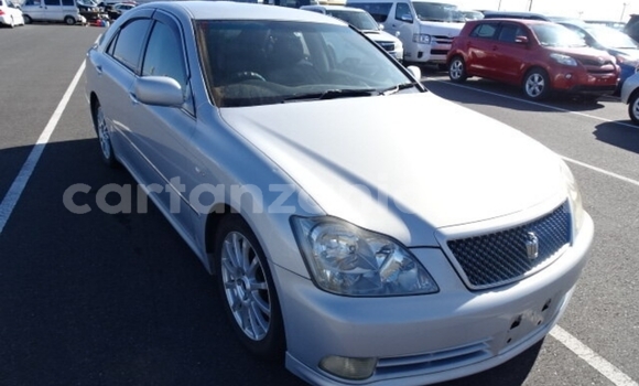 Buy Import Toyota Crown Silver Car in Dar es Salaam in Dar es Salaam Buy Import Toyota Crown Silver Car in Dar es Salaam in Dar es Salaam