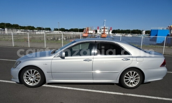 Buy Import Toyota Crown Silver Car in Dar es Salaam in Dar es Salaam Buy Import Toyota Crown Silver Car in Dar es Salaam in Dar es Salaam