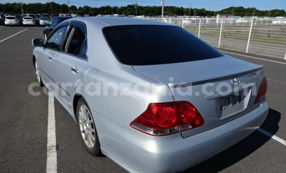 Buy Import Toyota Crown Silver Car in Dar es Salaam in Dar es Salaam Buy Import Toyota Crown Silver Car in Dar es Salaam in Dar es Salaam