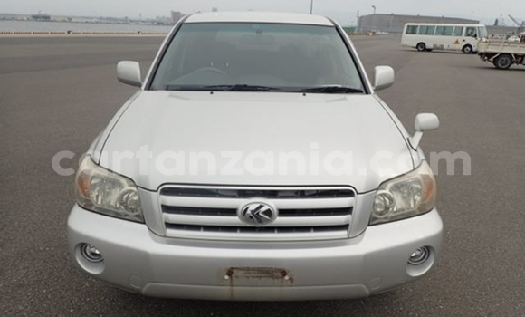 Buy Import Toyota Kluger Silver Car in Dar es Salaam in Dar es Salaam Buy Import Toyota Kluger Silver Car in Dar es Salaam in Dar es Salaam