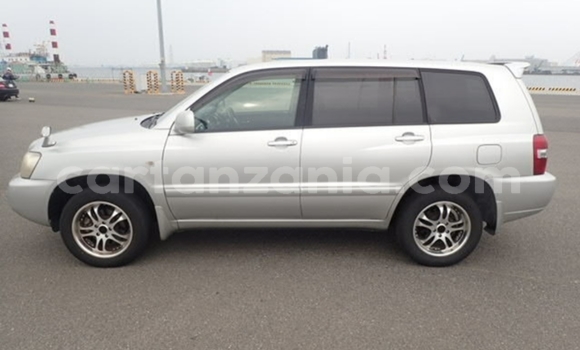 Nunua Imported Toyota Kluger Fedha Gari ndani ya Dar es Salaam nchini Dar es Salaam Nunua Imported Toyota Kluger Fedha Gari ndani ya Dar es Salaam nchini Dar es Salaam