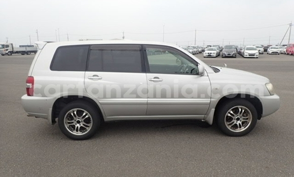 Nunua Imported Toyota Kluger Fedha Gari ndani ya Dar es Salaam nchini Dar es Salaam Nunua Imported Toyota Kluger Fedha Gari ndani ya Dar es Salaam nchini Dar es Salaam