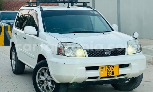 Nunua Ilio tumika Nissan X–Trail Nyeupe Gari ndani ya Dar es Salaam nchini Dar es Salaam Nunua Ilio tumika Nissan X–Trail Nyeupe Gari ndani ya Dar es Salaam nchini Dar es Salaam