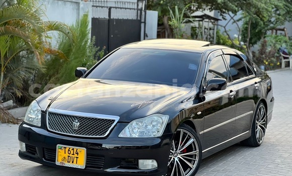 Buy Used Toyota Crown Black Car in Dar es Salaam in Dar es Salaam Buy Used Toyota Crown Black Car in Dar es Salaam in Dar es Salaam
