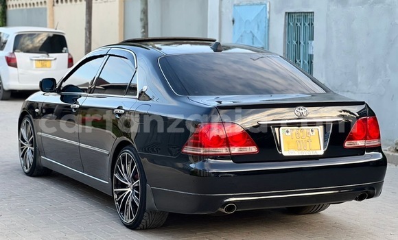 Buy Used Toyota Crown Black Car in Dar es Salaam in Dar es Salaam Buy Used Toyota Crown Black Car in Dar es Salaam in Dar es Salaam