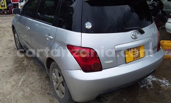 Buy Used Toyota IST Silver Car in Dar es Salaam in Dar es Salaam Buy Used Toyota IST Silver Car in Dar es Salaam in Dar es Salaam