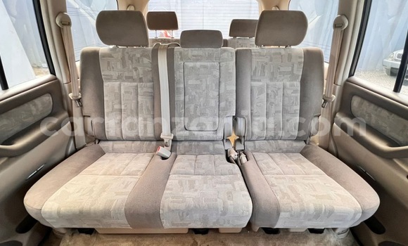 Nunua Imported Toyota Land Cruiser Nyeupe Gari ndani ya Dar es Salaam nchini Dar es Salaam Nunua Imported Toyota Land Cruiser Nyeupe Gari ndani ya Dar es Salaam nchini Dar es Salaam