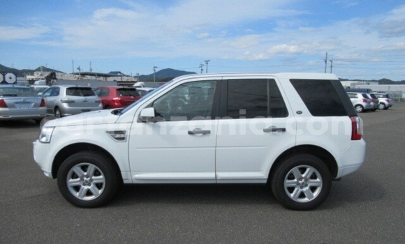 Buy Import Land Rover Freelander White Car in Dar es Salaam in Dar es Salaam Buy Import Land Rover Freelander White Car in Dar es Salaam in Dar es Salaam