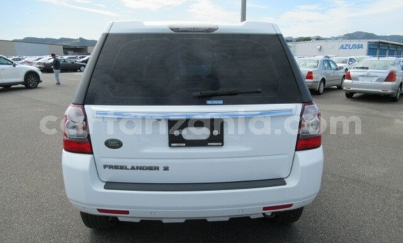 Buy Import Land Rover Freelander White Car in Dar es Salaam in Dar es Salaam Buy Import Land Rover Freelander White Car in Dar es Salaam in Dar es Salaam