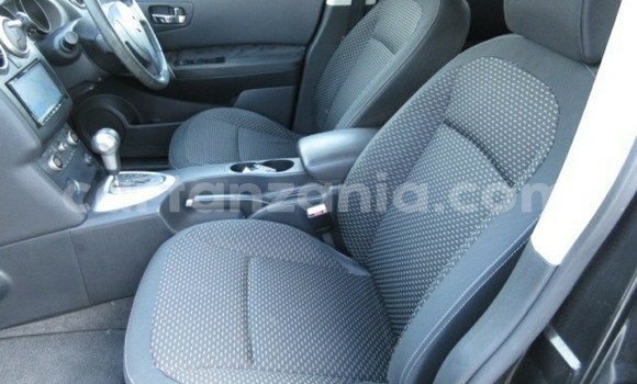 Buy Import Land Rover Freelander White Car in Dar es Salaam in Dar es Salaam Buy Import Land Rover Freelander White Car in Dar es Salaam in Dar es Salaam